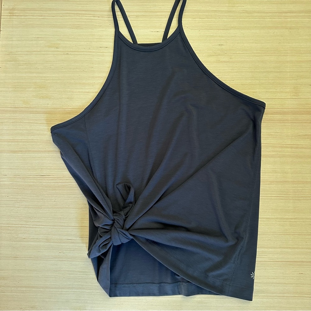 Athleta Essence Explore In Granite View 5